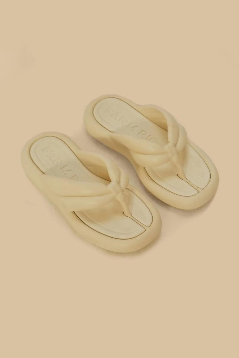 1202087 1747664942123.jpg NUDE