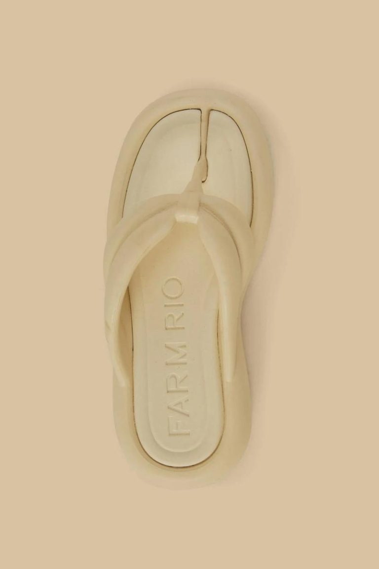 1202087 1747664943104.jpg NUDE